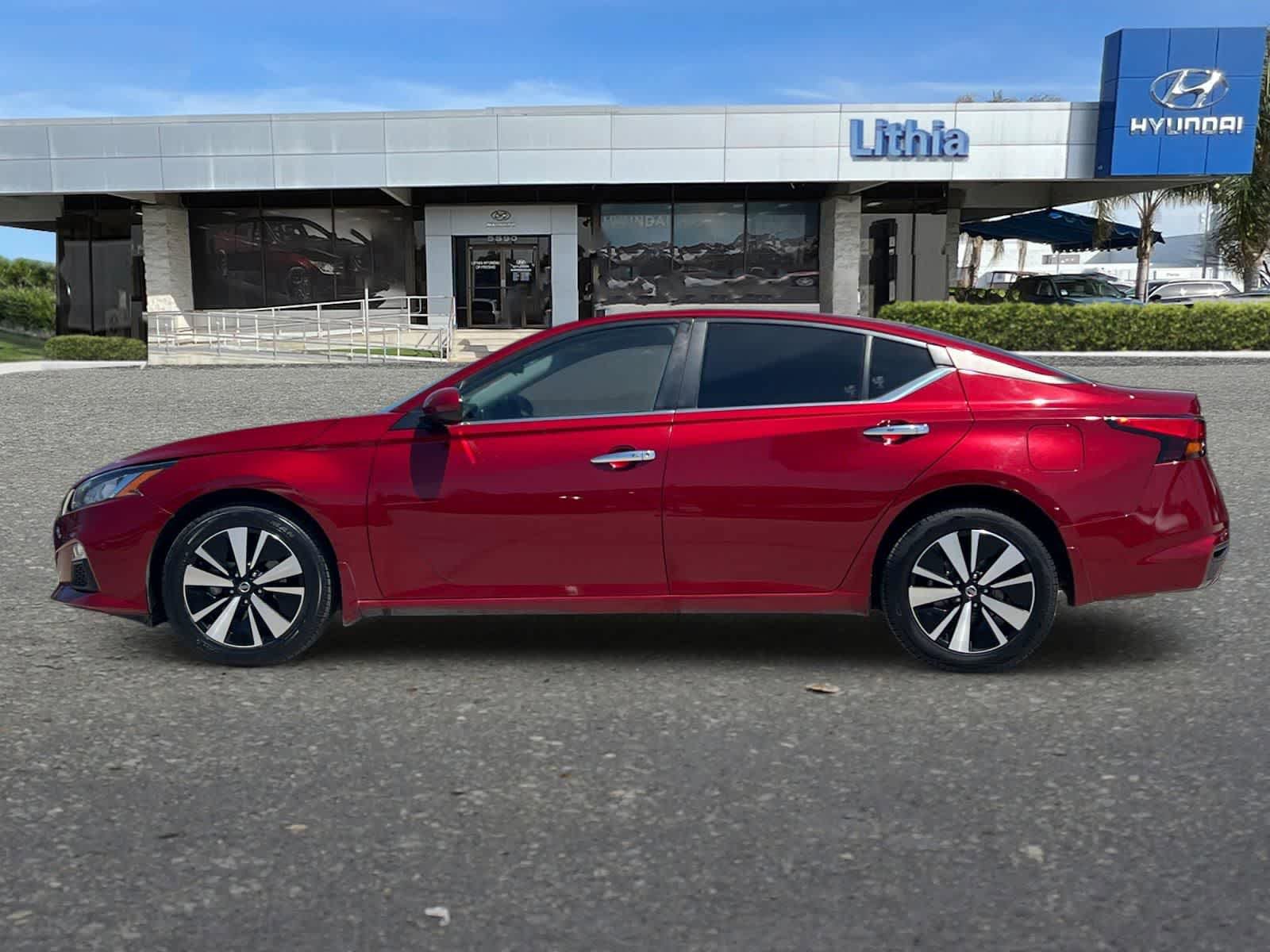 Used 2022 Nissan Altima 2.5 SV AWD/4WD image 6