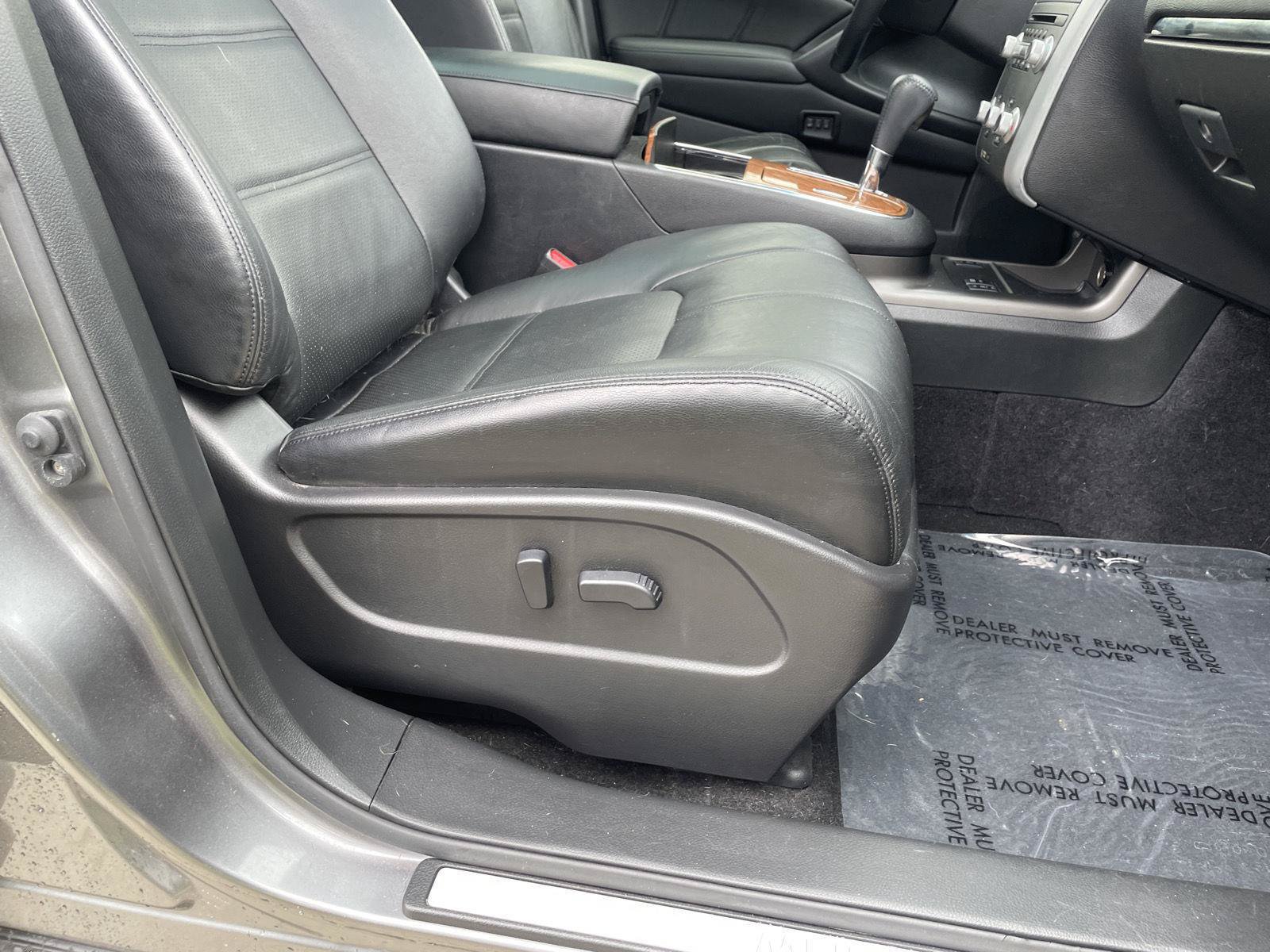 Used 2013 Nissan Murano LE w/ Platinum Pkg AWD/4WD image 29