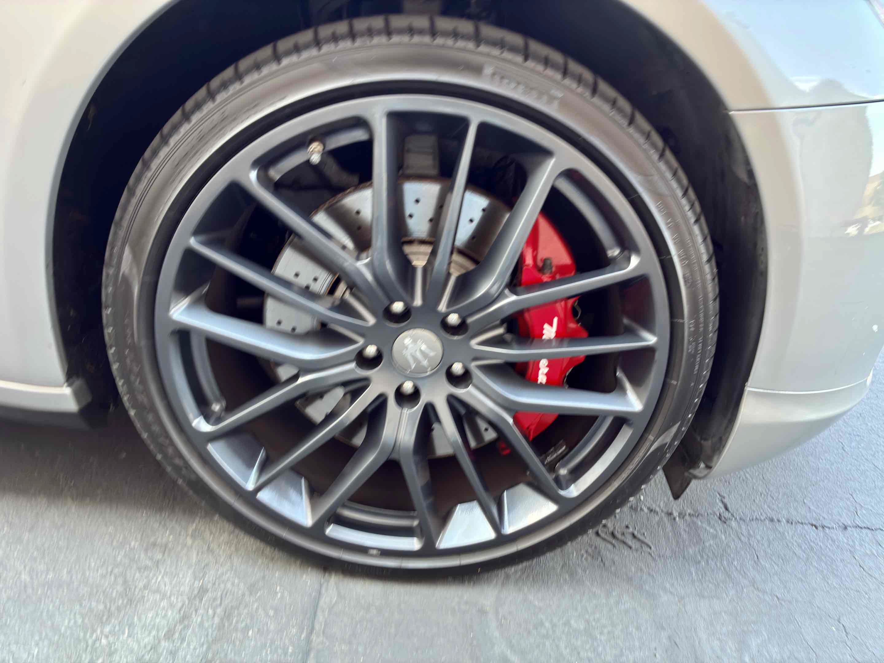 Used 2014 Maserati Quattroporte GTS RWD image 13
