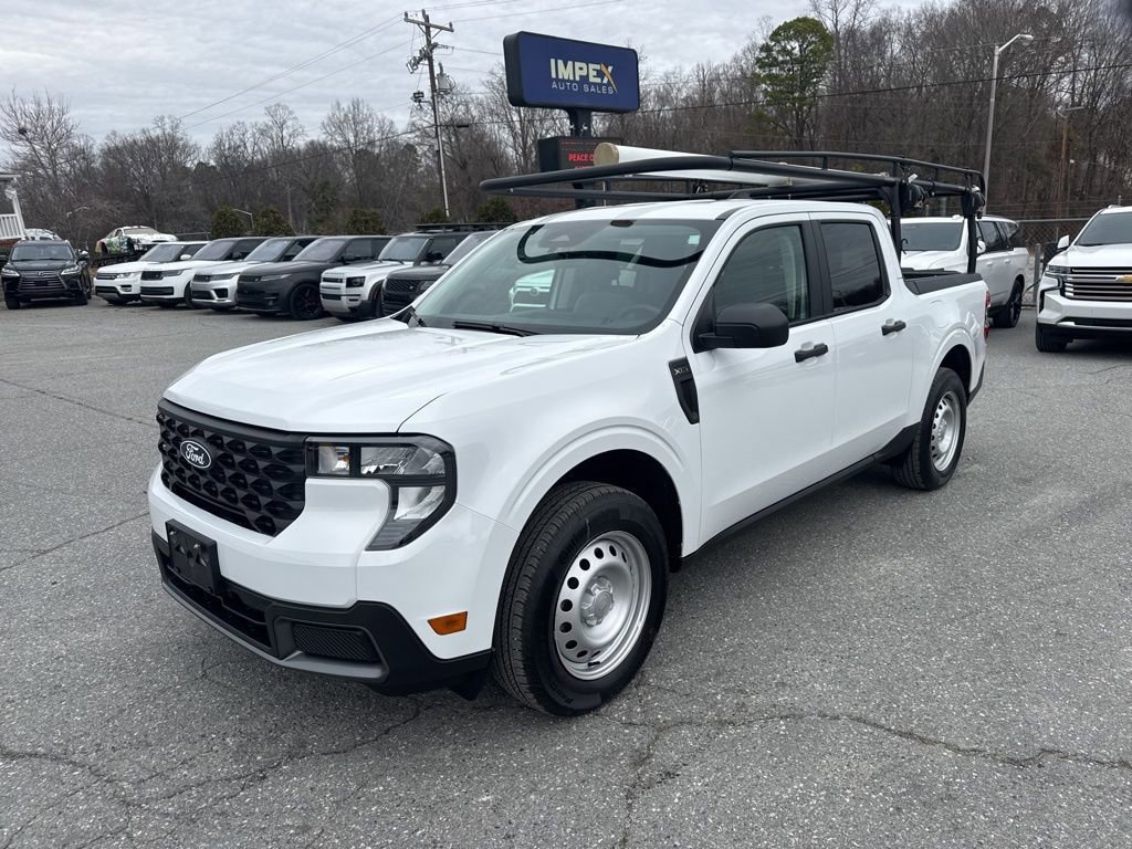 Used 2025 Ford Maverick XLT w/ Equipment Group 302A AWD/4WD image 1