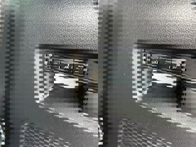 Certified 2022 Ford Explorer Limited w/ Equipment Group 301A image 31