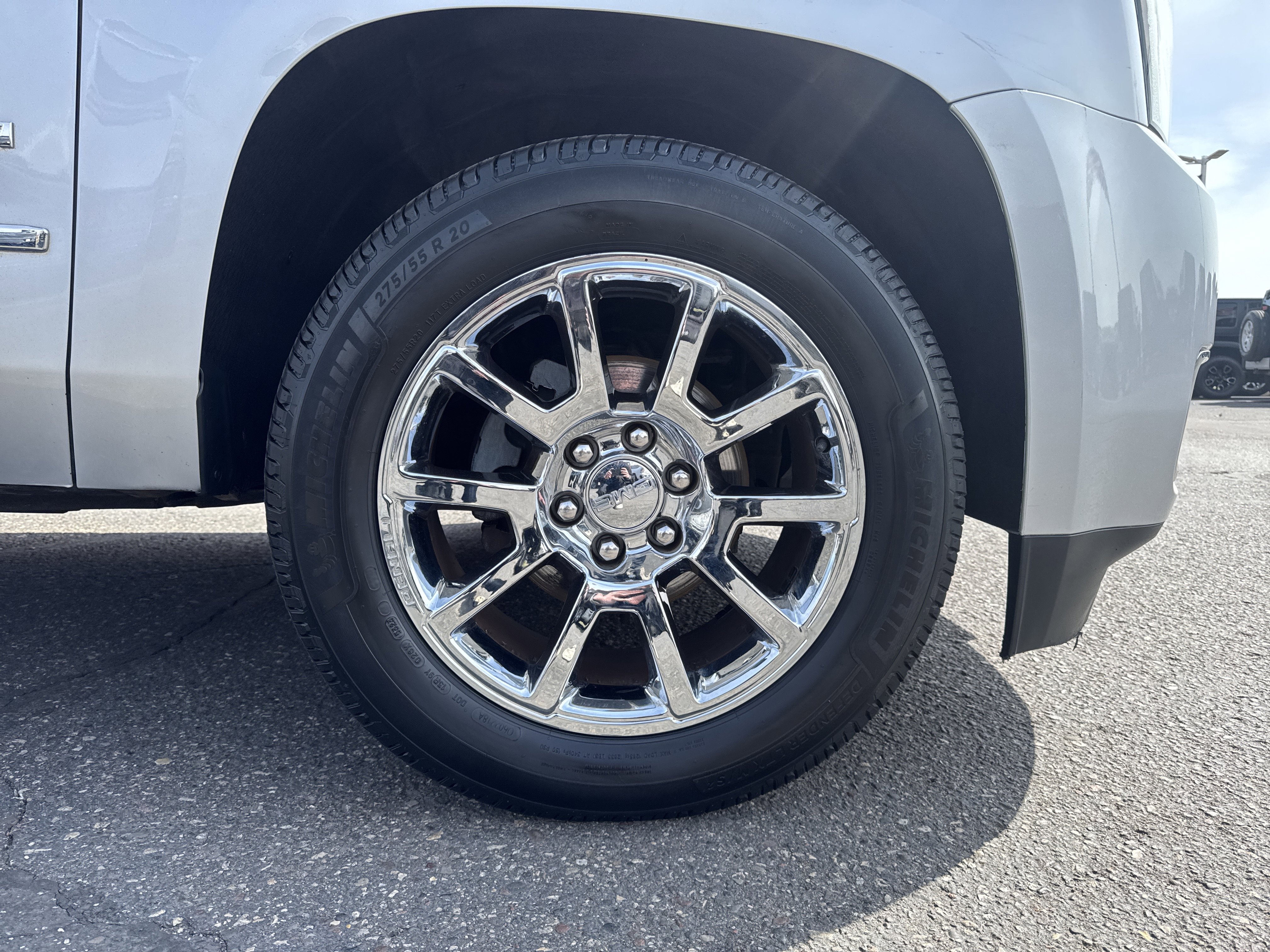 Used 2016 GMC Yukon XL Denali w/ Open Road Package AWD/4WD image 9