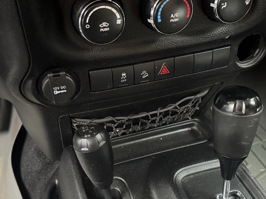 Used 2014 Jeep Wrangler Sport image 18