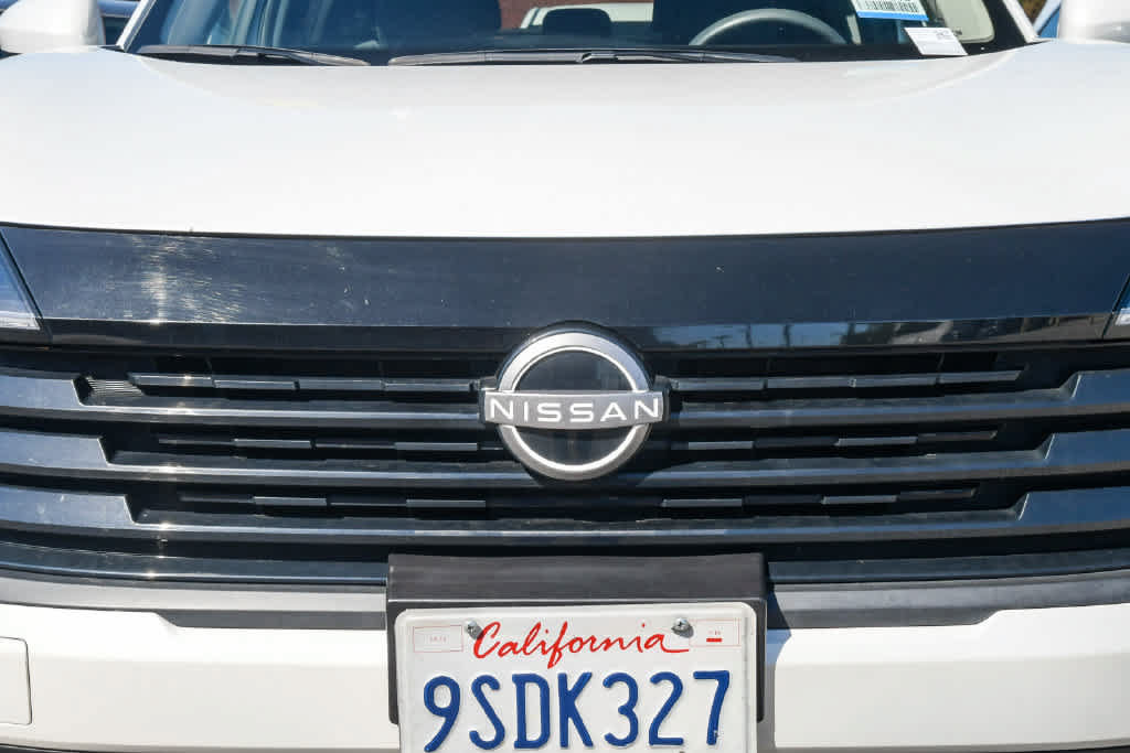 Used 2025 Nissan Kicks SV FWD image 21