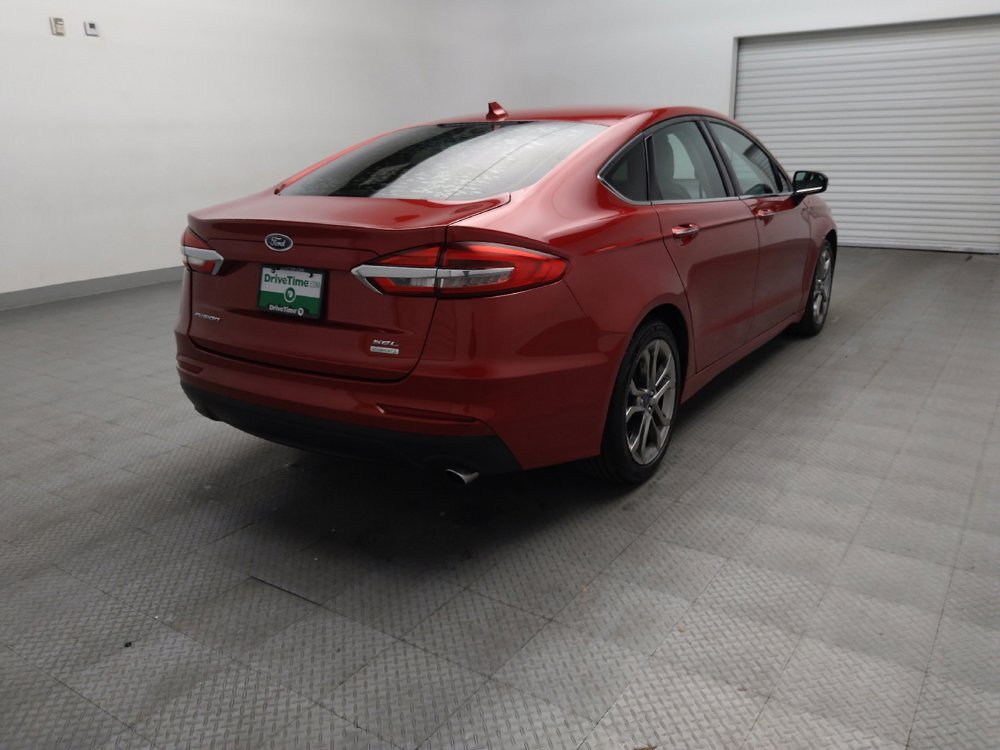Used 2020 Ford Fusion SEL FWD image 9