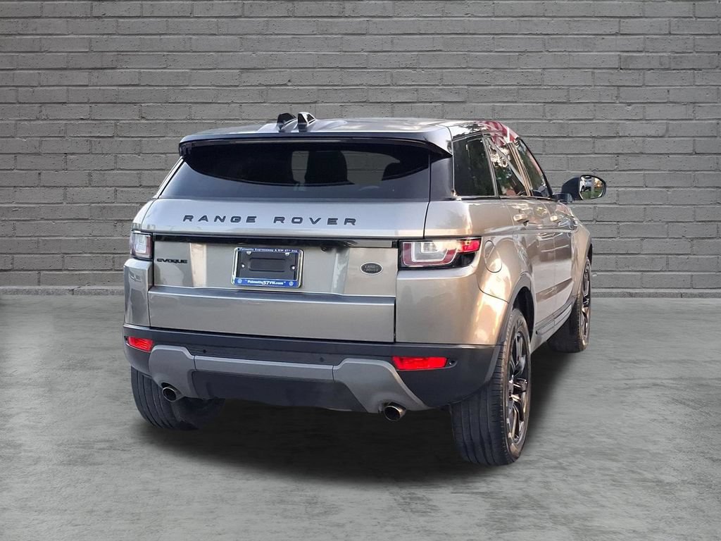 Used 2019 Land Rover Range Rover Evoque SE AWD/4WD image 8
