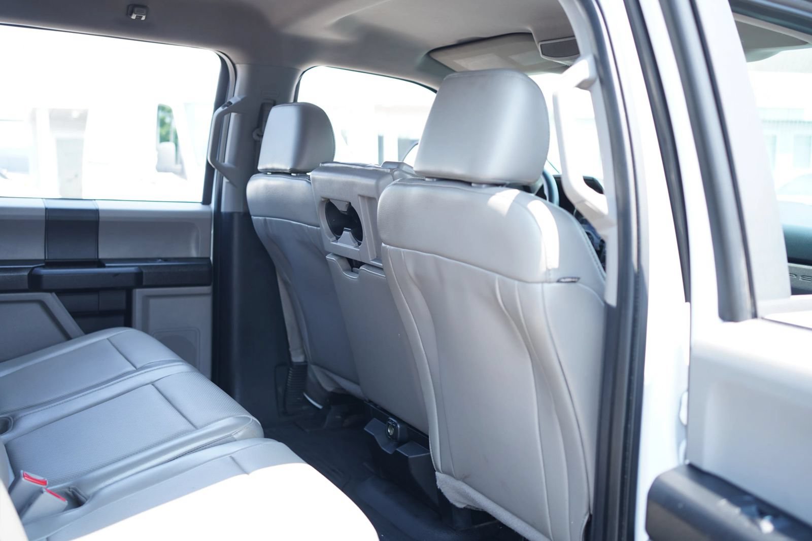 Used 2017 Ford F550 4x4 Crew Cab Super Duty image 23