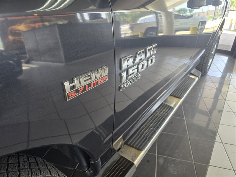 Used 2019 RAM 1500 Express w/ Express Value Package AWD/4WD image 31