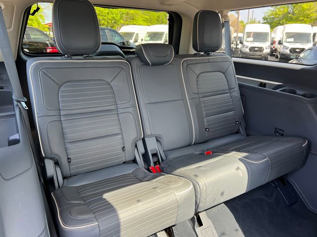 Used 2023 Lincoln Navigator L Black Label AWD/4WD image 19