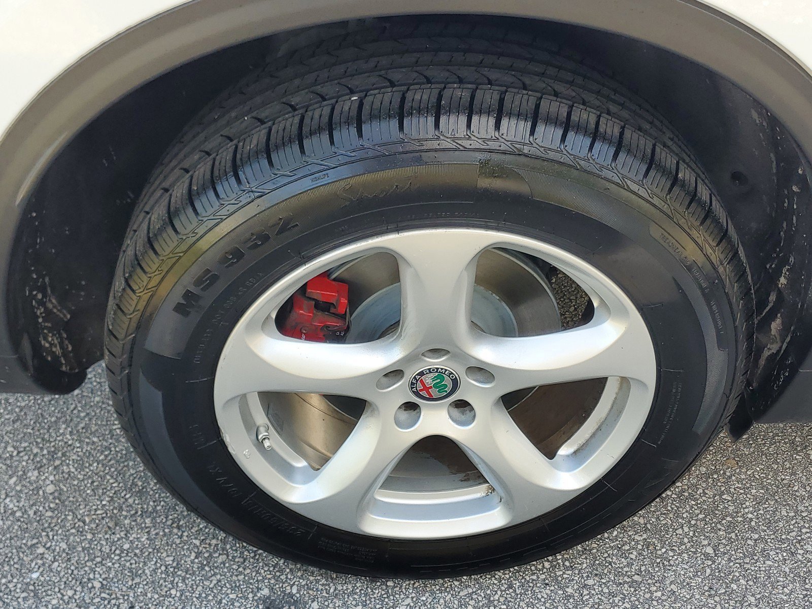 Used 2019 Alfa Romeo Stelvio AWD image 9