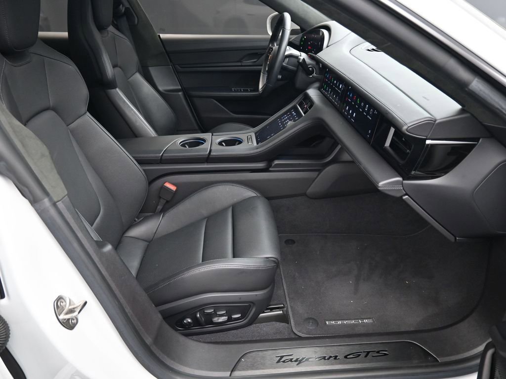 Certified 2022 Porsche Taycan GTS image 27