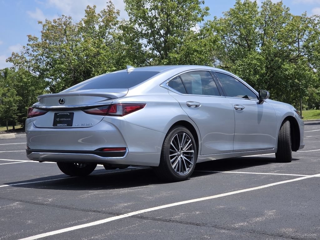 Used 2022 Lexus ES 250 w/ Premium Package AWD/4WD image 23