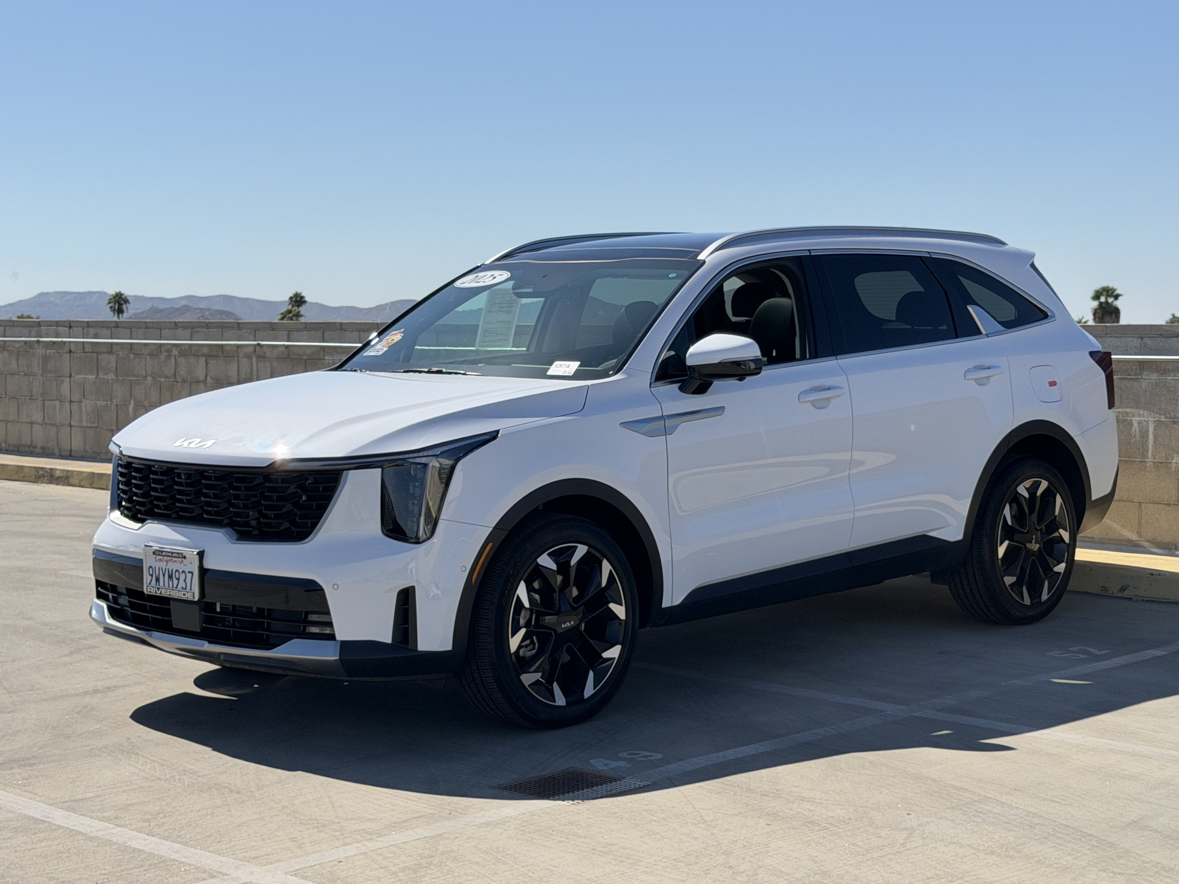 Used 2025 Kia Sorento SX FWD image 5