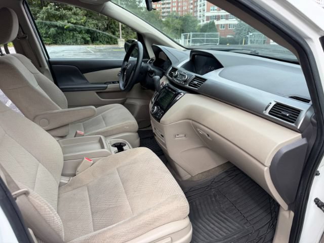 Used 2016 Honda Odyssey SE image 34