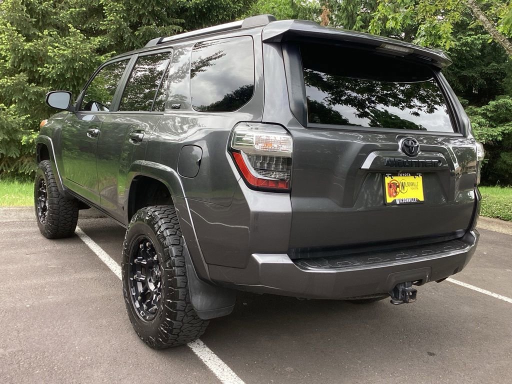 Used 2021 Toyota 4Runner SR5 AWD/4WD image 10
