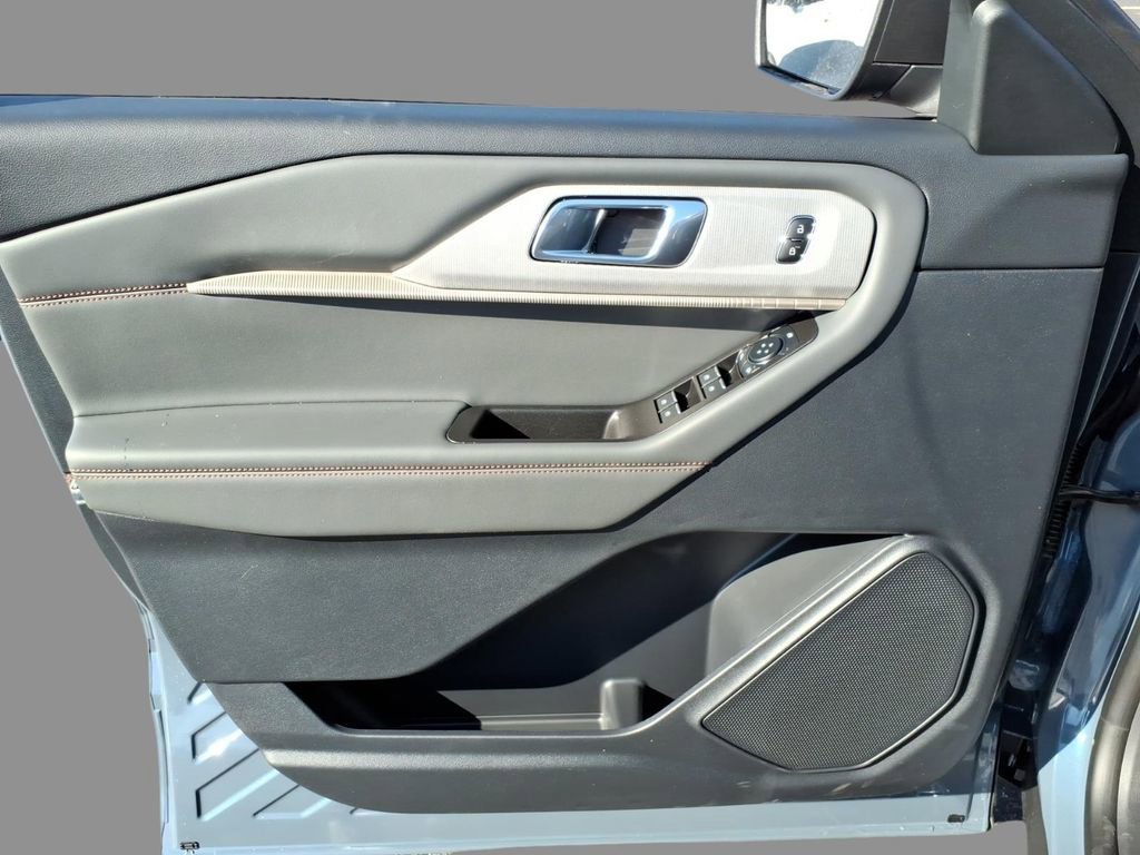 New 2026 Ford Explorer Active image 15