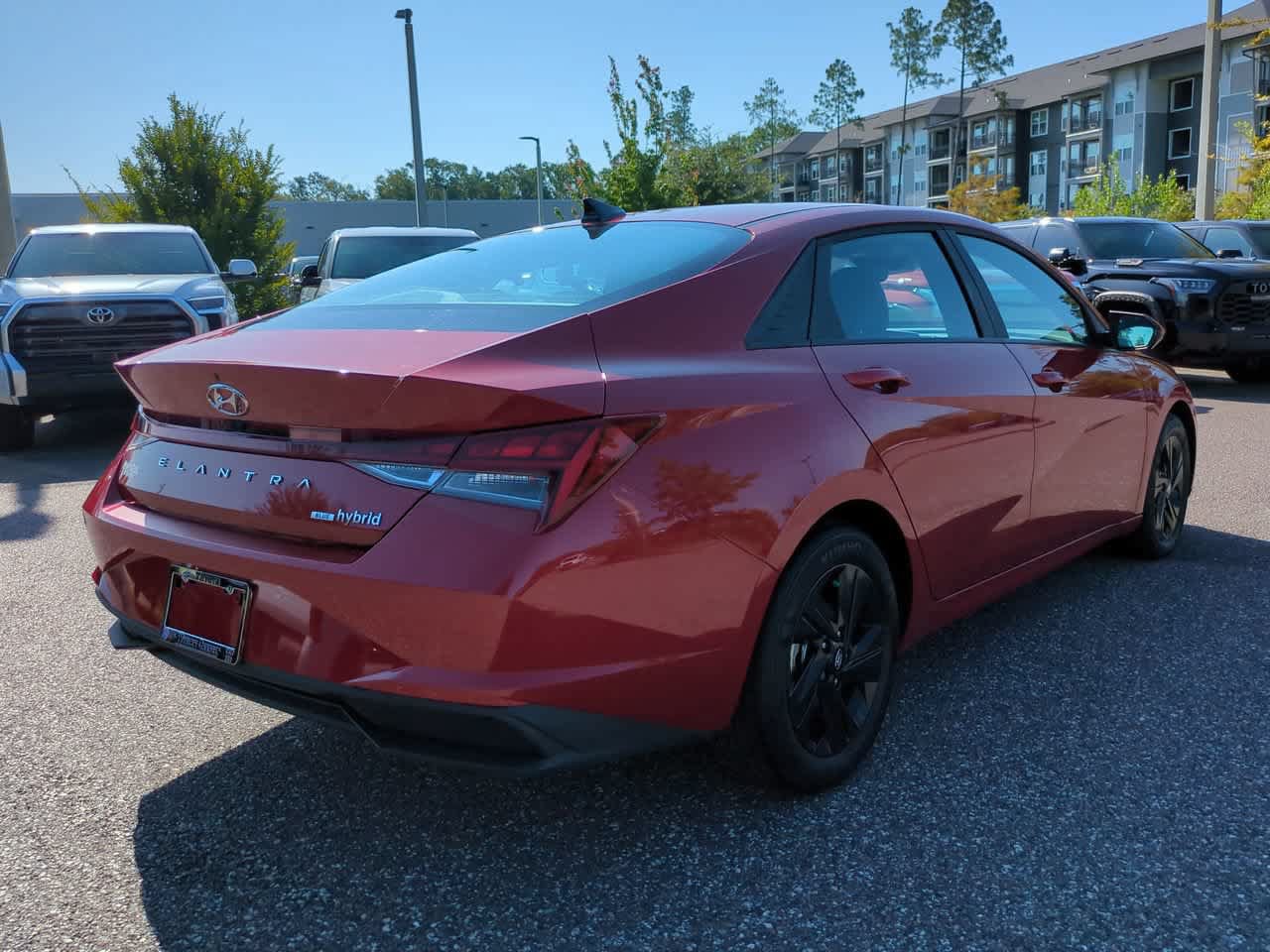Used 2022 Hyundai Elantra Blue FWD image 6