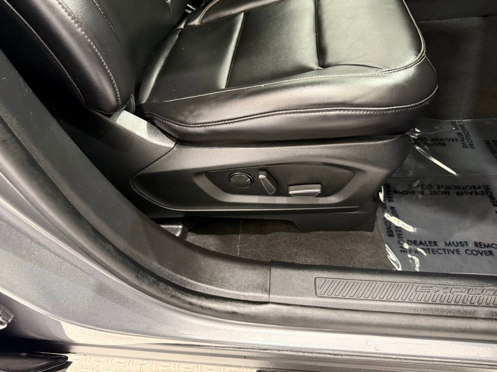 Used 2022 Ford Explorer XLT w/ Equipment Group 202A image 23