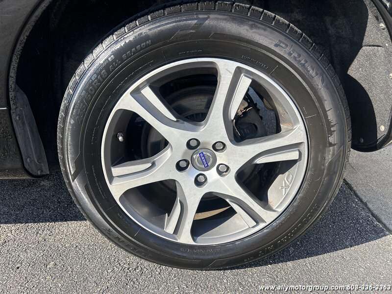 Used 2015 Volvo XC60 T6 AWD/4WD image 11