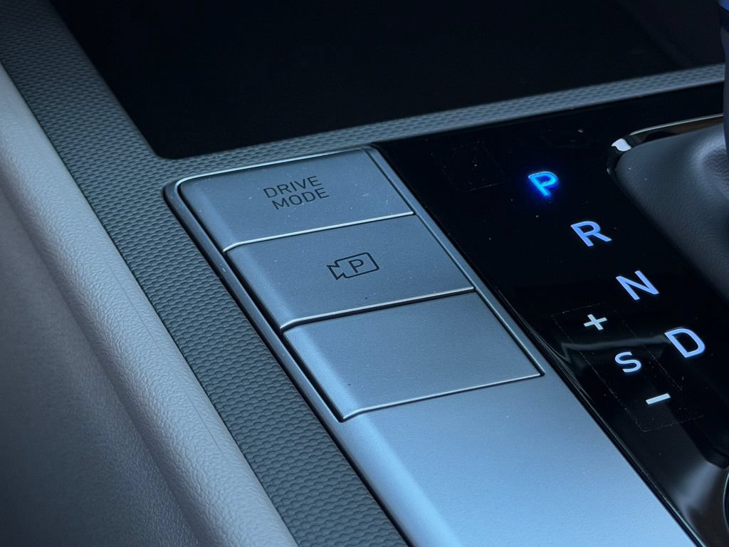 New 2026 Hyundai Elantra SE FWD image 23