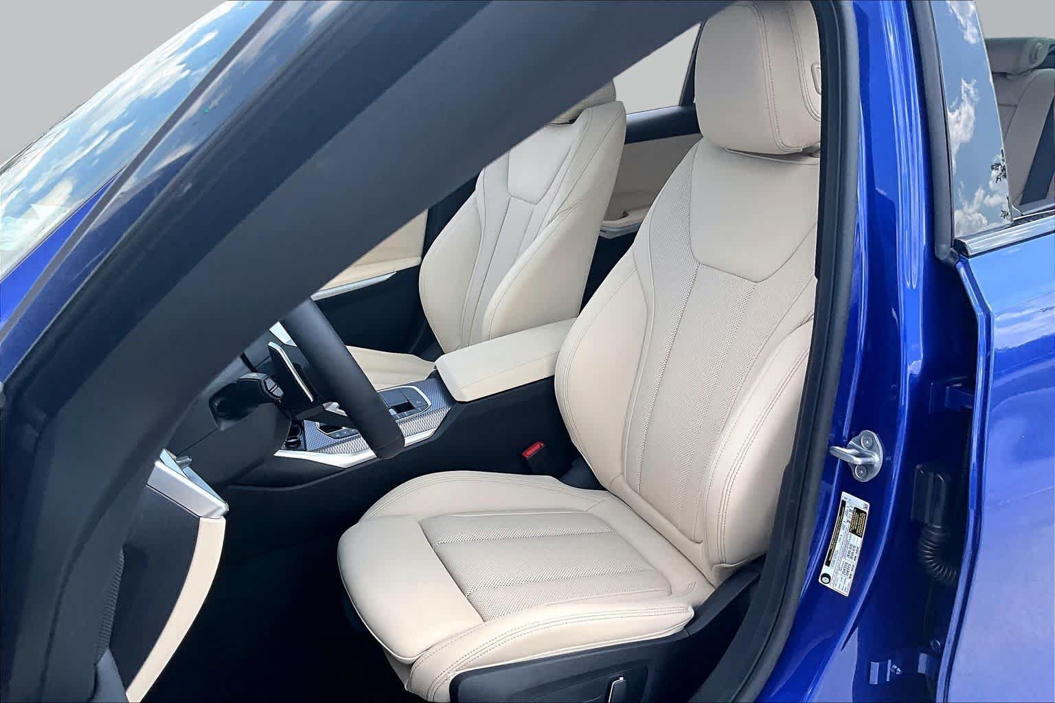 Used 2026 BMW 330i Sedan w/ M Sport Package RWD image 7