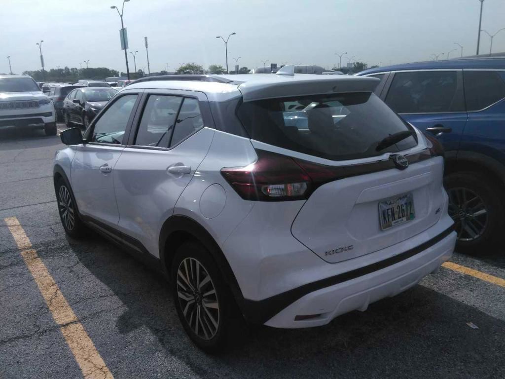 Used 2024 Nissan Kicks SR FWD image 7