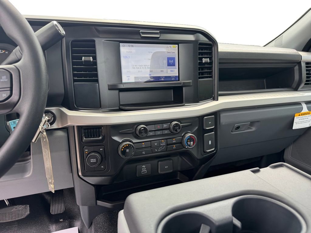 New 2026 Ford F550 4x4 Regular Cab Super Duty image 13