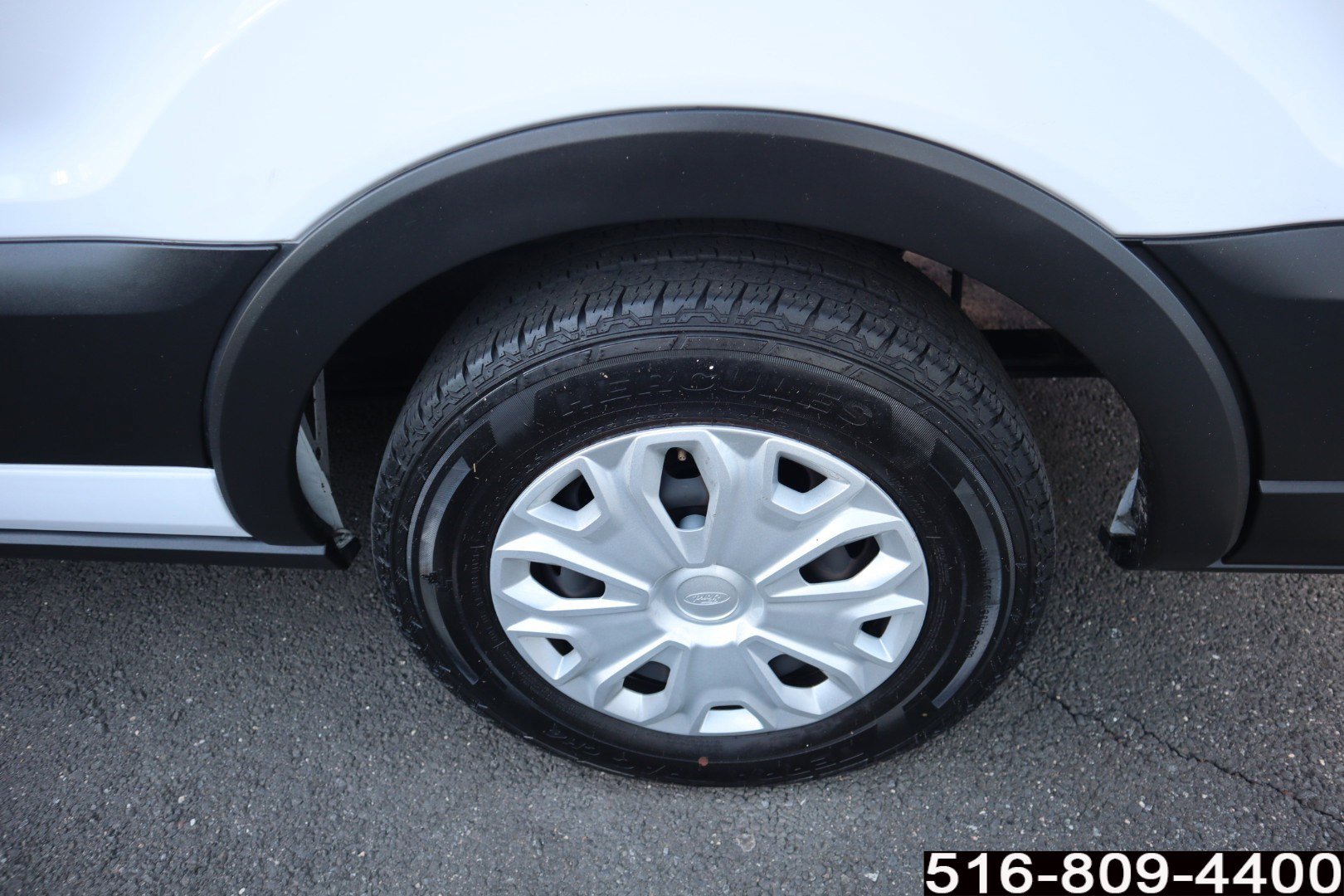 Used 2023 Ford Transit 350 XLT image 7