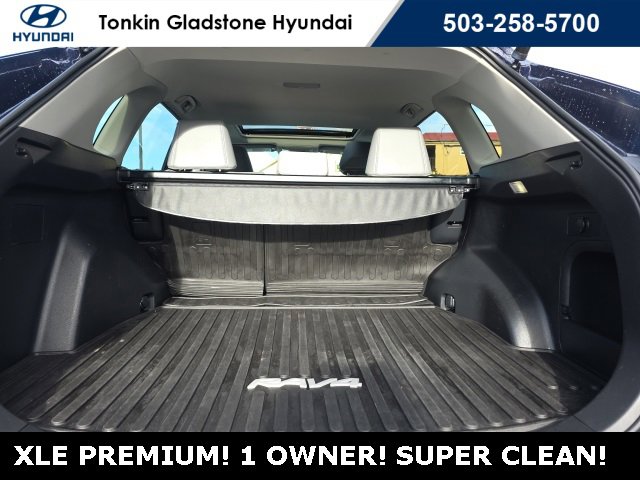 Used 2022 Toyota RAV4 XLE Premium image 26