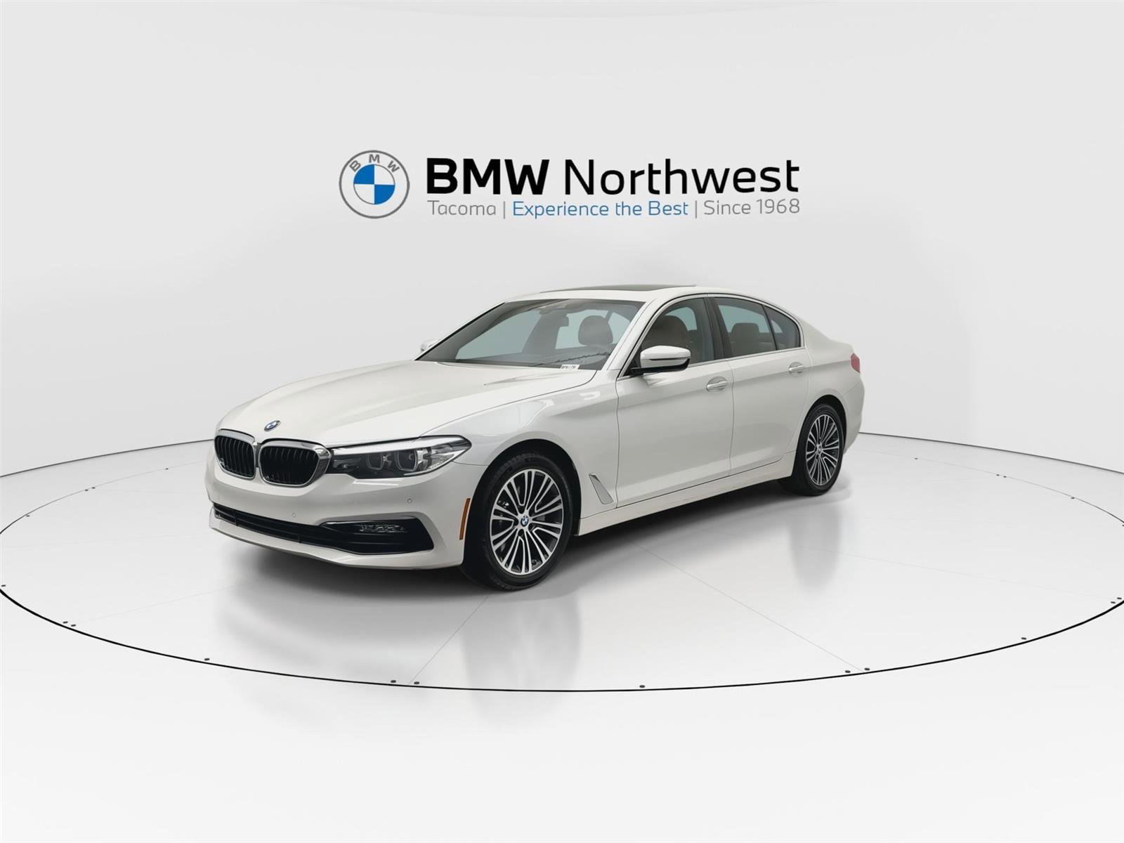 Used 2018 BMW 530i xDrive image 9