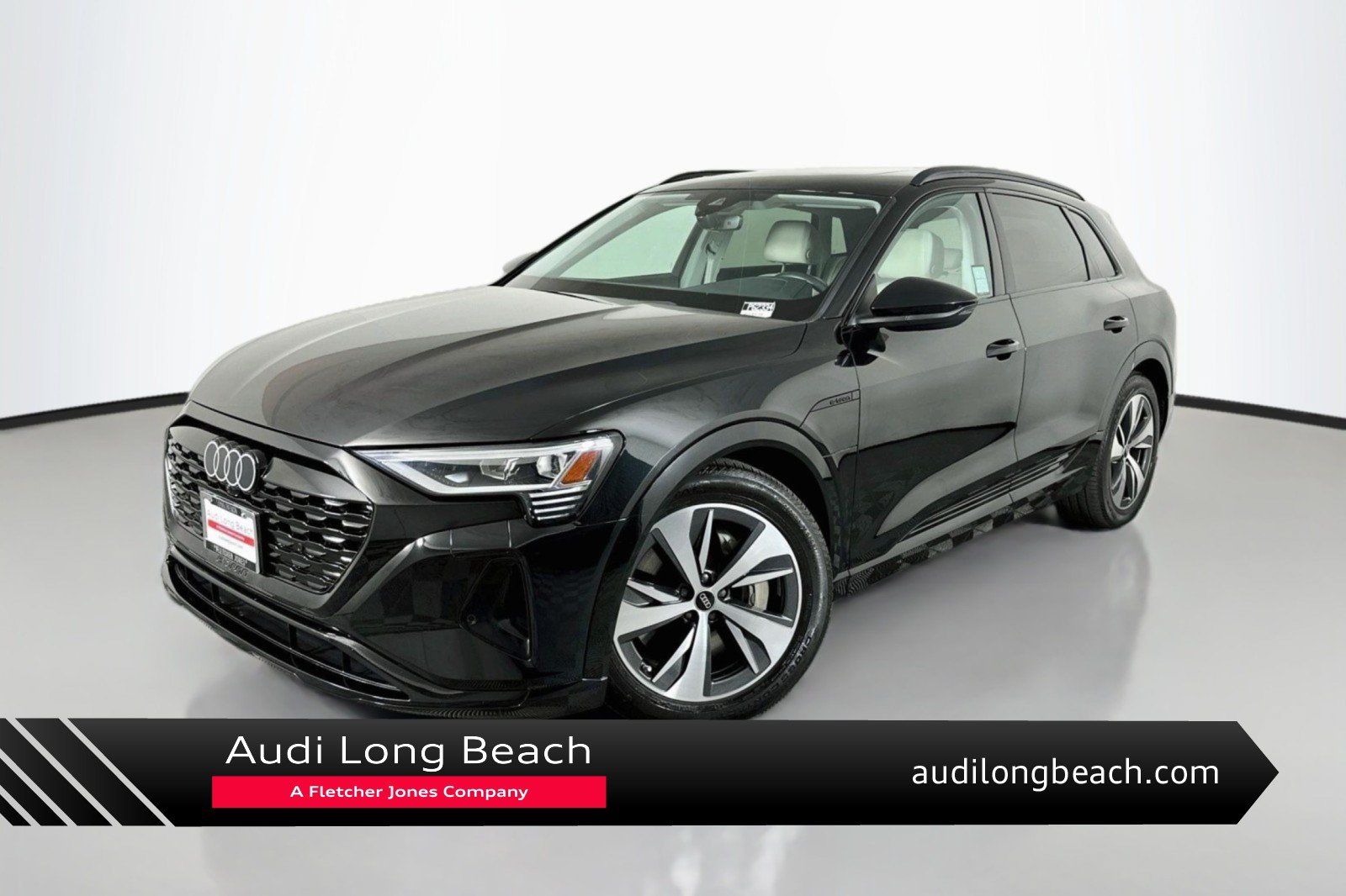 Used 2024 Audi Q8 e-tron Premium Plus AWD/4WD image 1