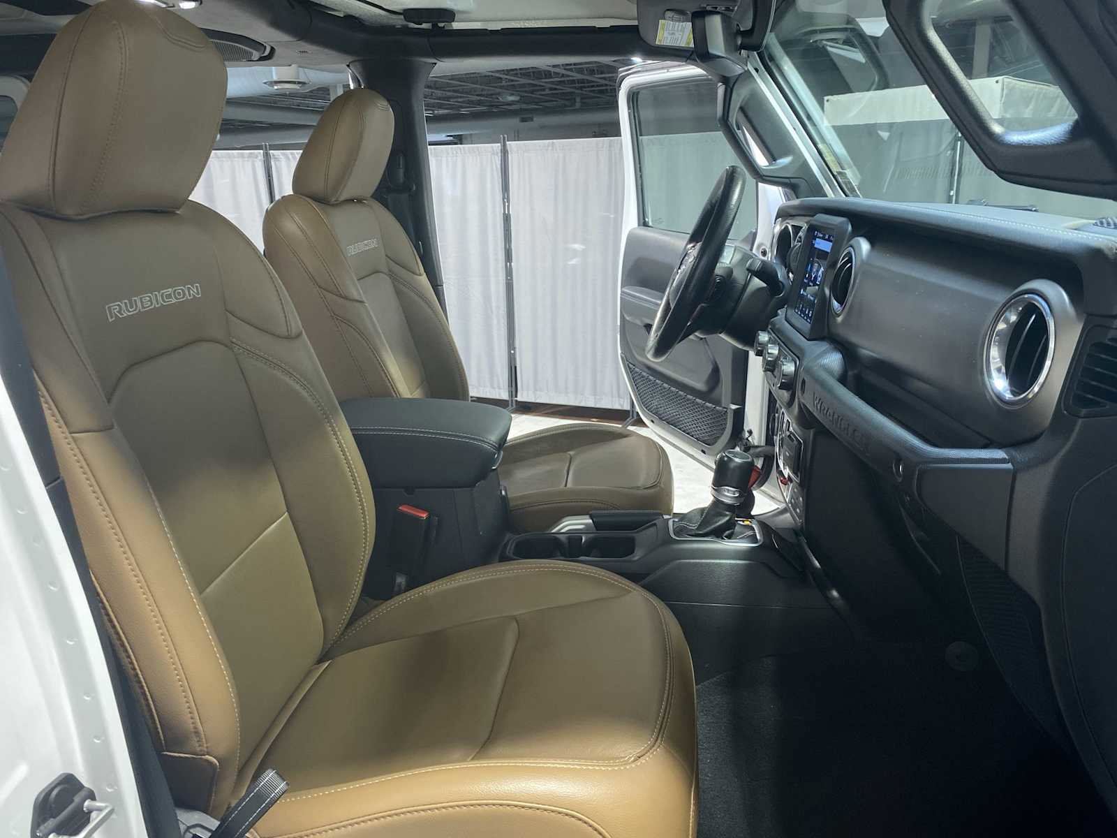 Used 2021 Jeep Wrangler Unlimited Rubicon image 14
