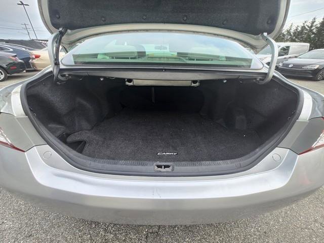 Used 2011 Toyota Camry LE w/ LE Extra-Value Pkg FWD image 18