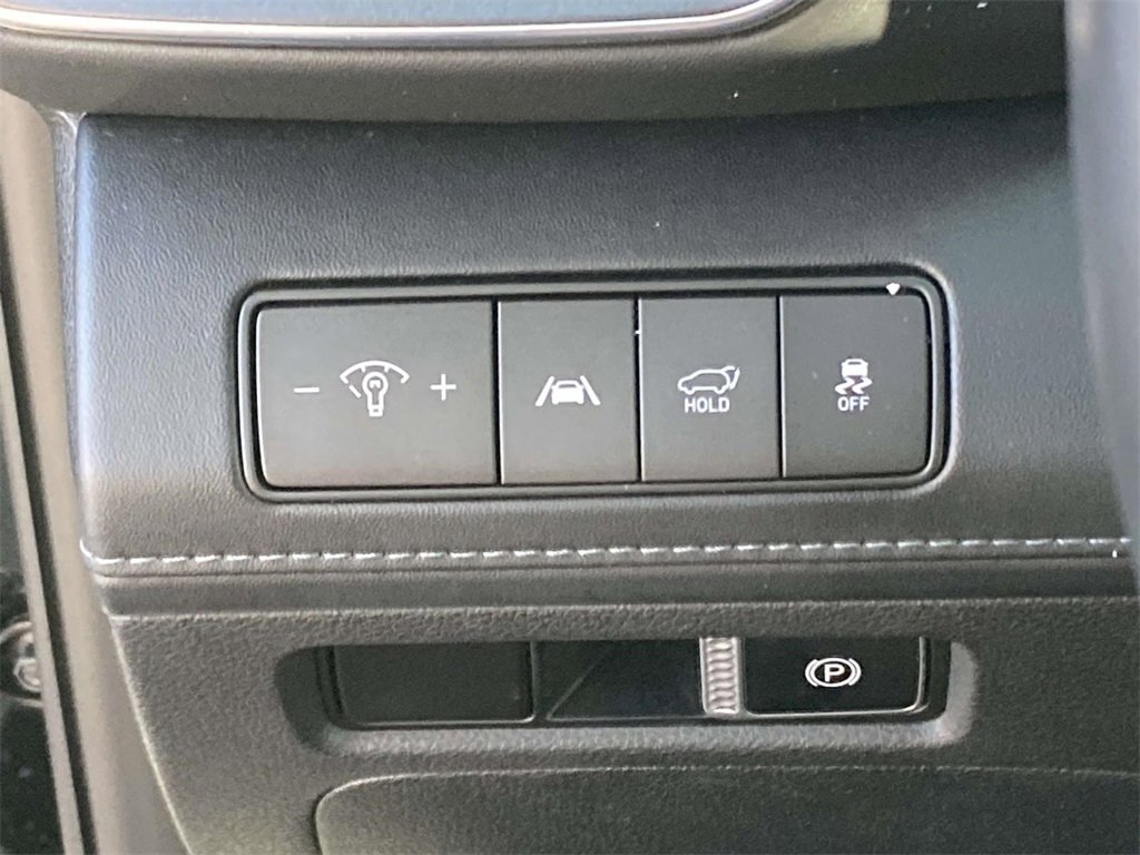 Used 2021 Hyundai Santa Fe Limited w/ Cargo Package image 20