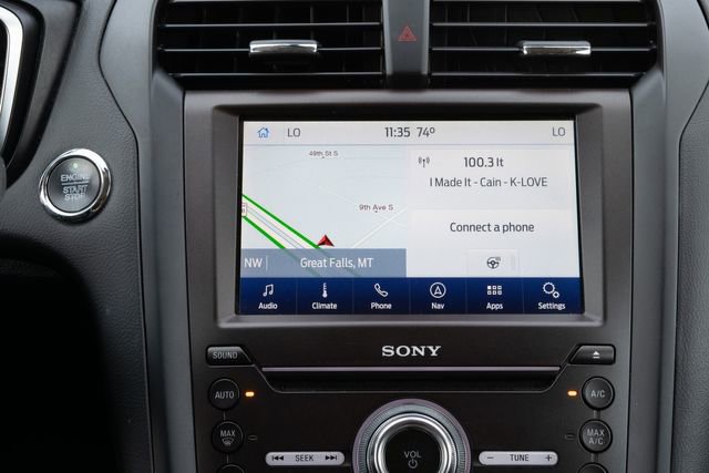 Used 2020 Ford Fusion Energi Titanium FWD image 32