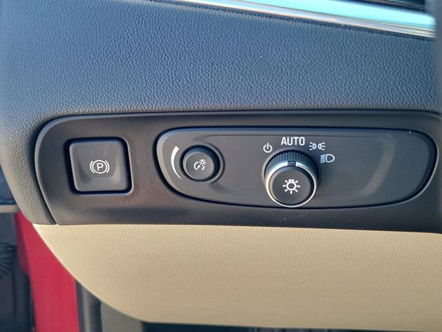 Used 2019 Buick Enclave Essence w/ LPO, Luxury Package FWD image 19