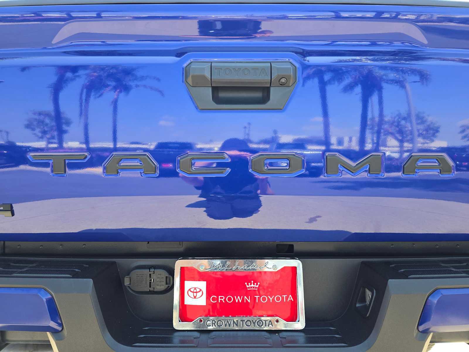 Certified 2025 Toyota Tacoma TRD Off-Road AWD/4WD image 14