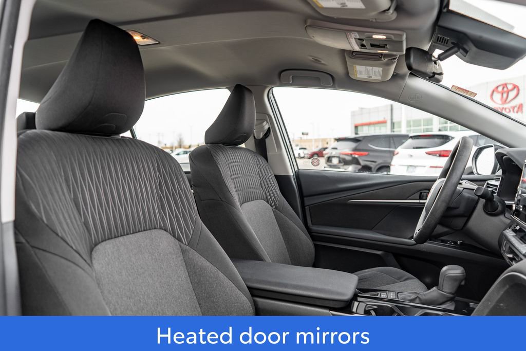 Used 2025 Toyota Camry LE FWD image 12