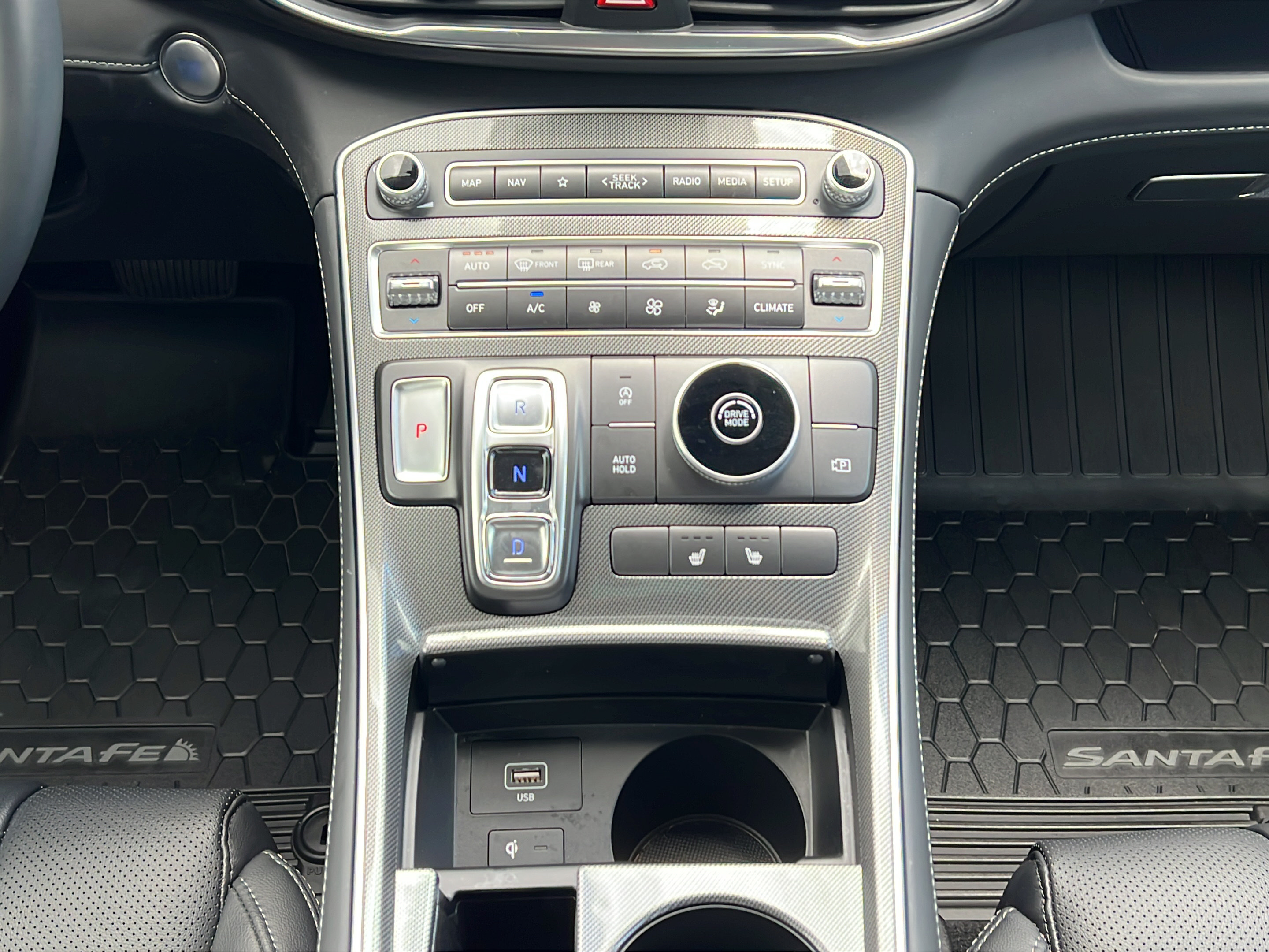 Certified 2023 Hyundai Santa Fe SEL w/ Premium Package FWD image 15