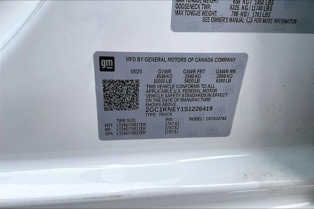 Used 2025 Chevrolet Silverado 2500 LT w/ Convenience Package image 14