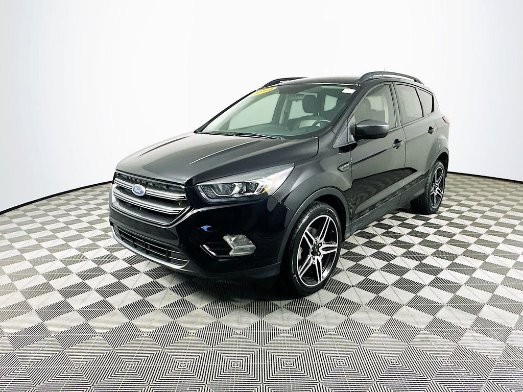Used 2019 Ford Escape SEL image 5
