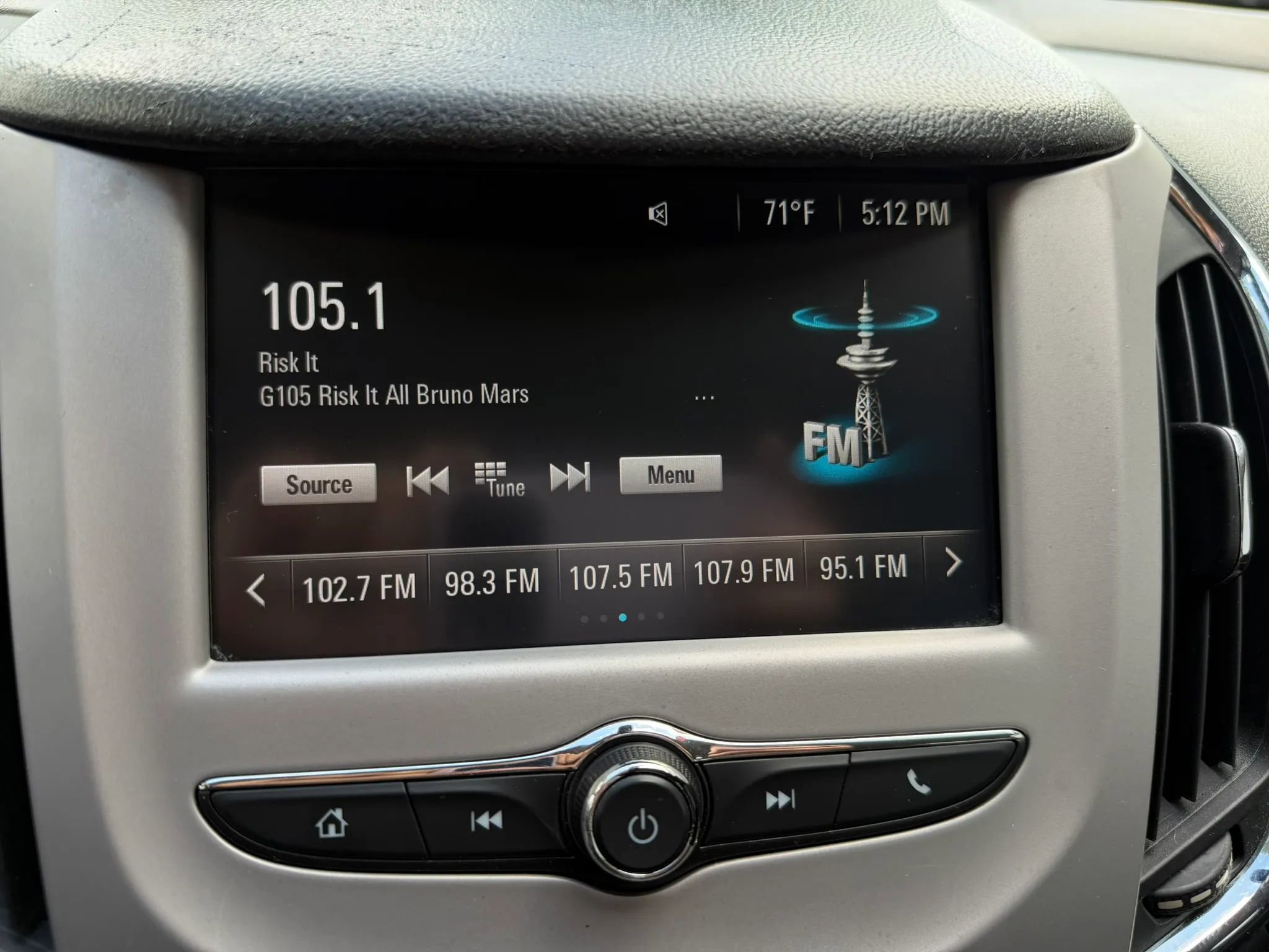 Used 2017 Chevrolet Cruze LS image 25