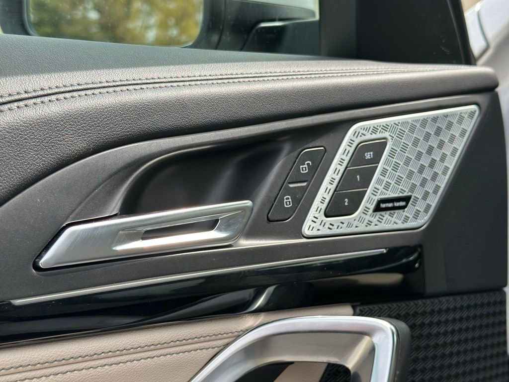 Certified 2023 BMW X1 xDrive28i w/ Premium Package image 19