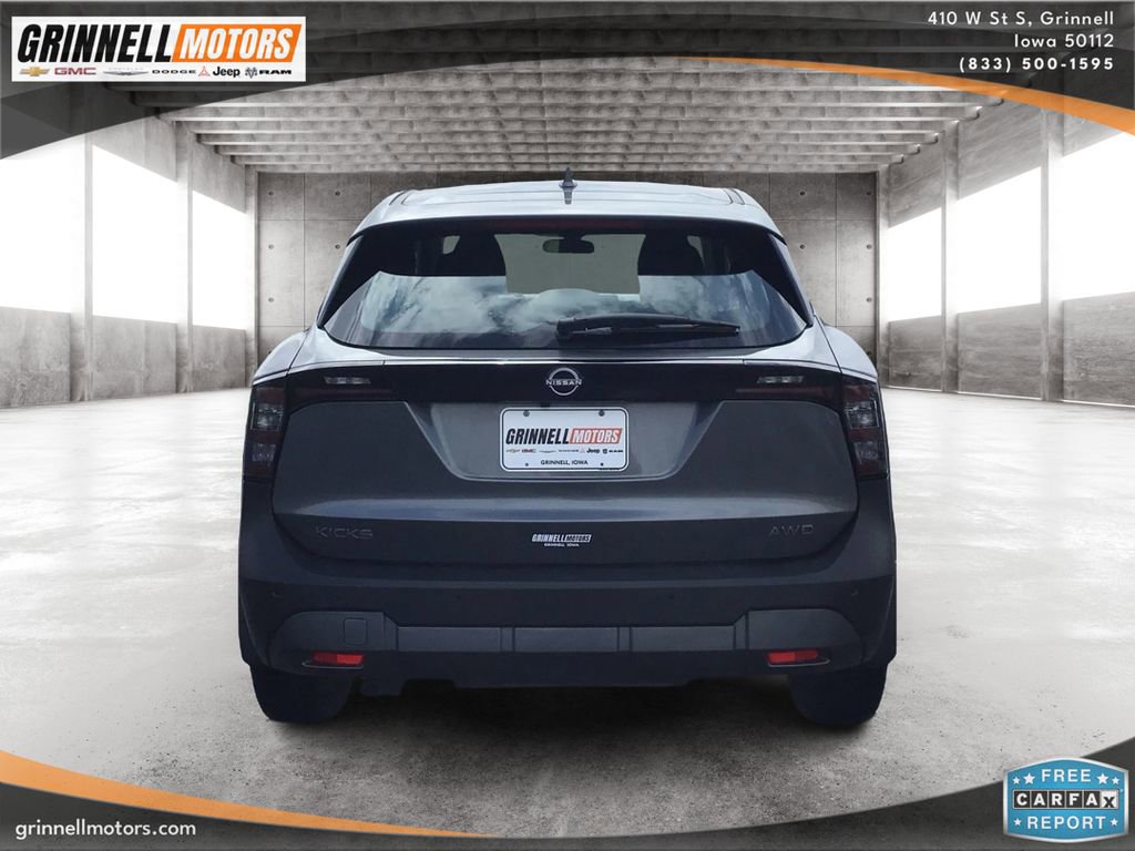 Used 2025 Nissan Kicks S image 6