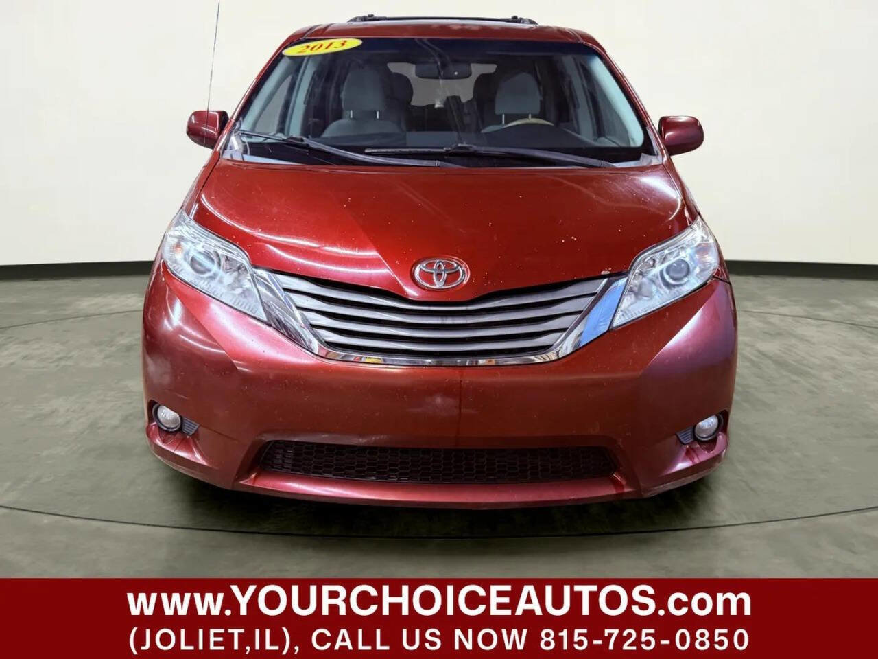 Used 2013 Toyota Sienna XLE image 9