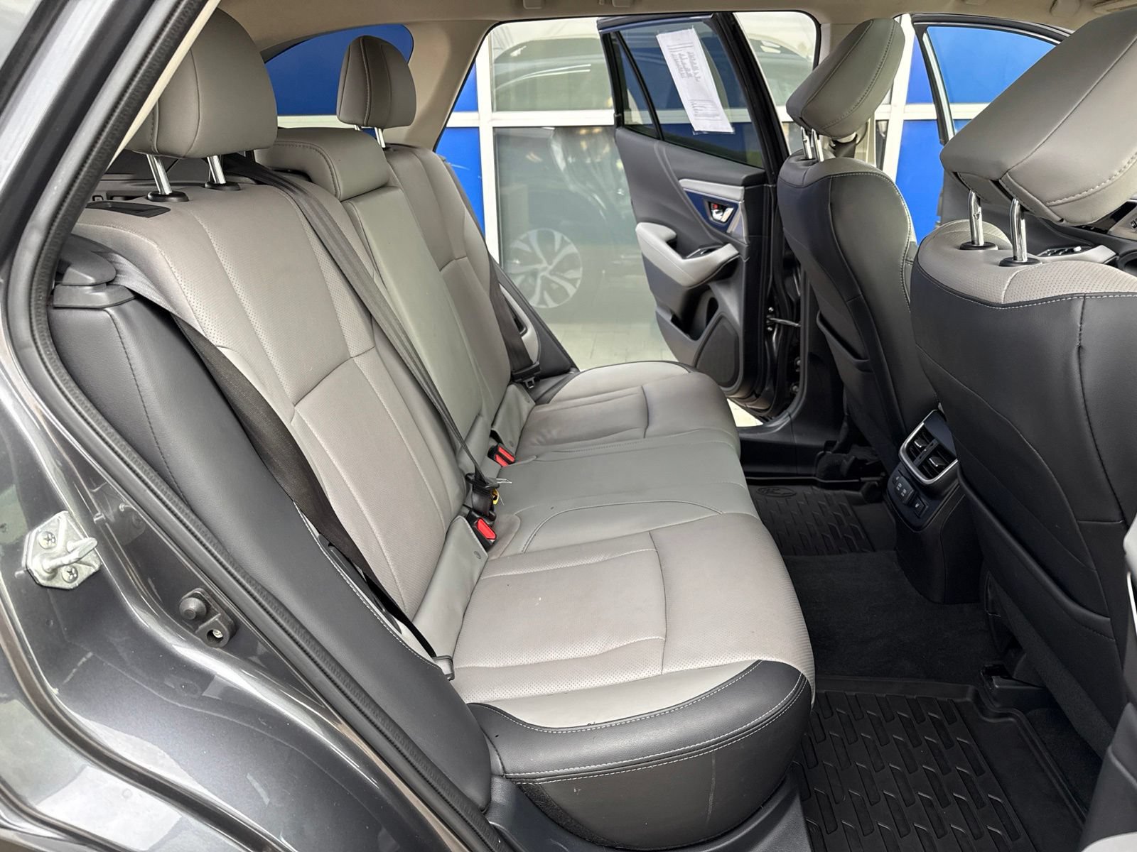 Used 2022 Subaru Outback Limited AWD/4WD image 25