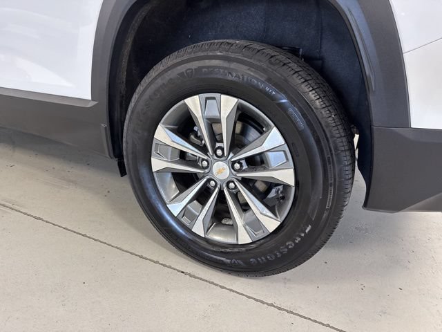 Used 2025 Chevrolet Equinox LT FWD image 8