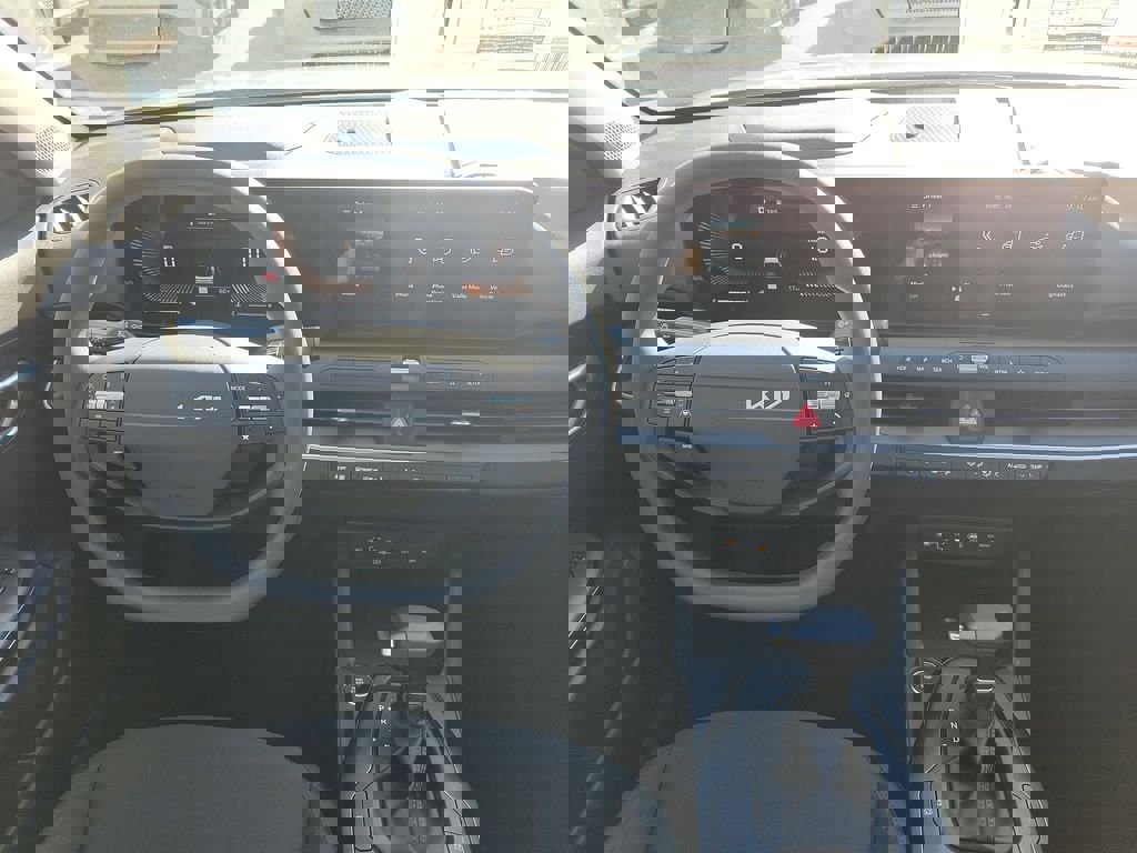 New 2026 Kia K4 LXS image 17