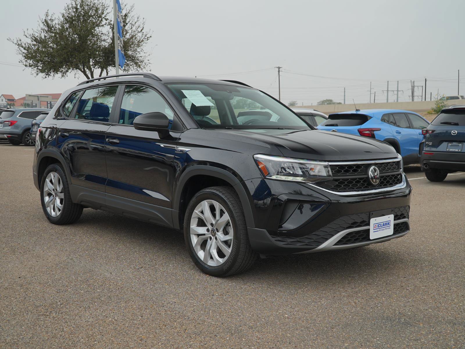 Used 2023 Volkswagen Taos S image 3