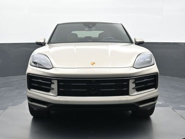 Certified 2025 Porsche Cayenne Coupe AWD/4WD image 26